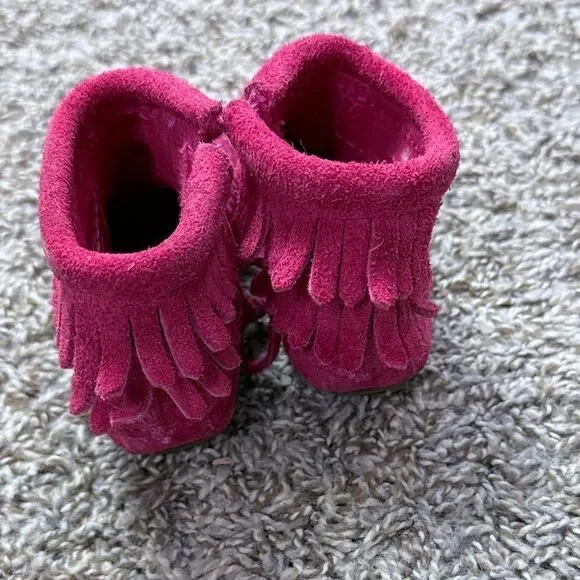Minnetonka Pink Moccasins With Fringe - Picture 3 of 5